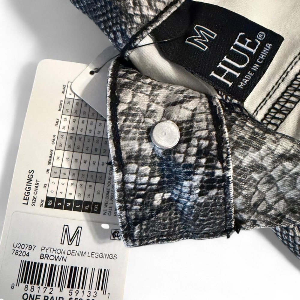Hue Ultra Soft Denim Python Leggings Grey Snake Print Skinny Pants NWT U20797 M - Picture 4 of 7